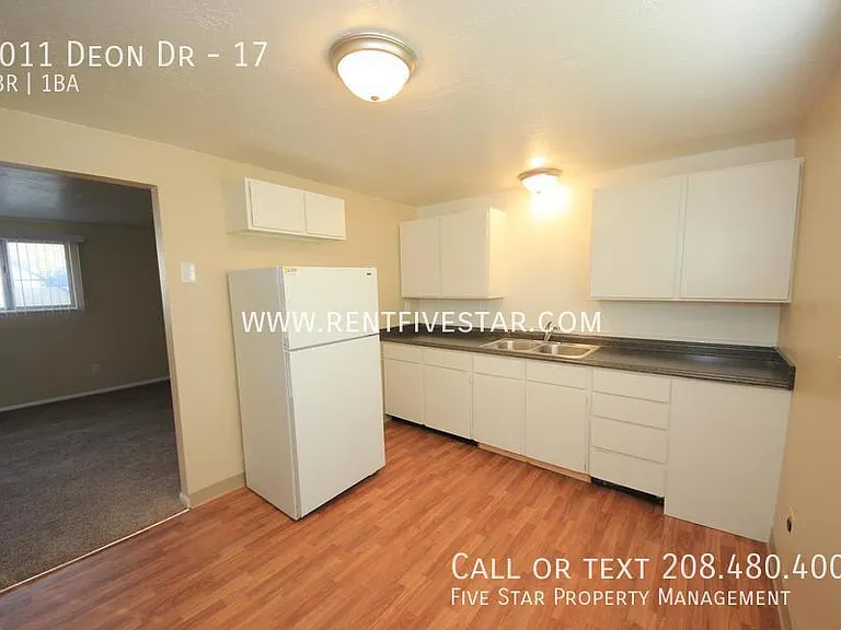 1011 Deon Dr #17 — Photo 5