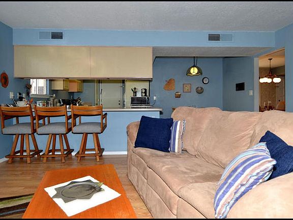 4th image of 11305 Burgan Ave NE