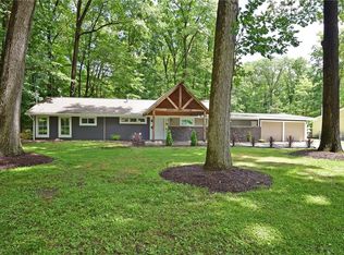 5775 Weaver Rd, Akron, OH 44319