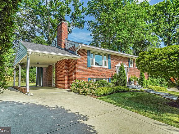 2nd image of 7420 Westwood Park Ln
