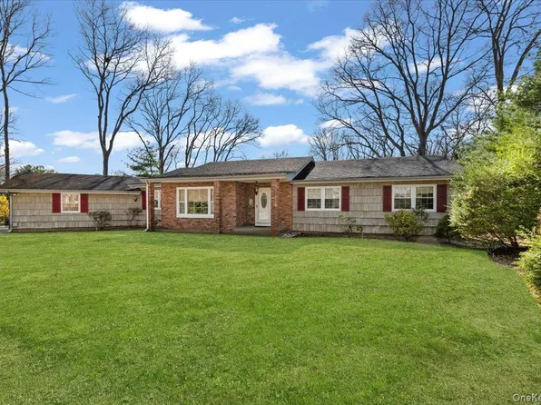 22 Woodmont Road, Melville, NY 11747