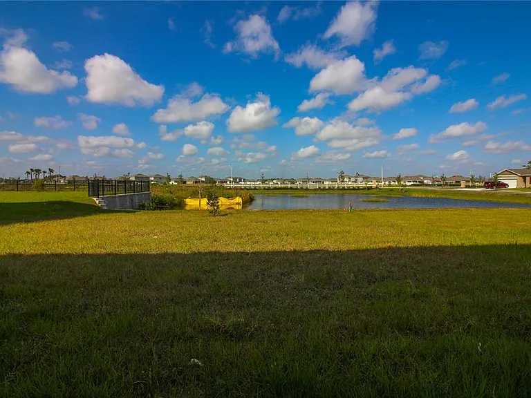 2822 Ivy Lake Ct — Photo 24
