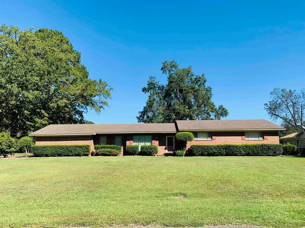 1252 Moses St, Camden, AR 71701