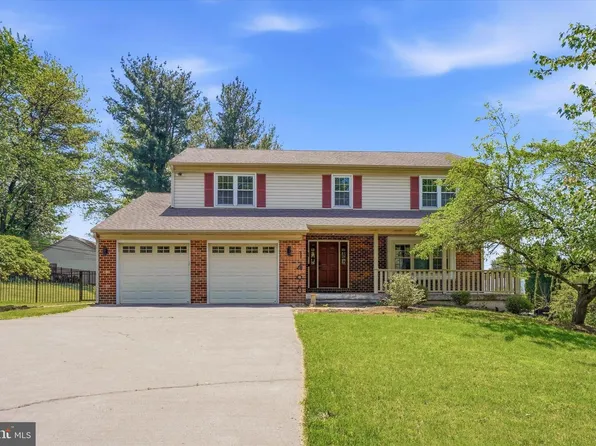 1490 N Wales Rd, Blue Bell, PA 19422