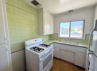 6125 Cashio St, Los Angeles, CA 90035