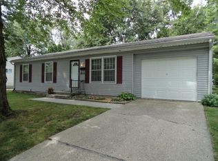 3915 Cambridge Dr, Decatur, IL 62526