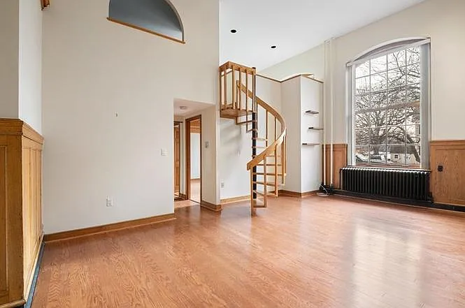 16 Balmoral St #103 — Photo 3