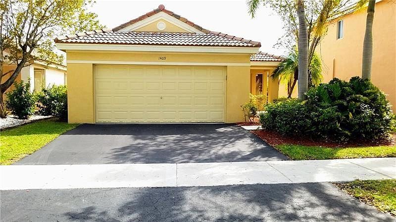 1st image of 1409 Sabal Trl