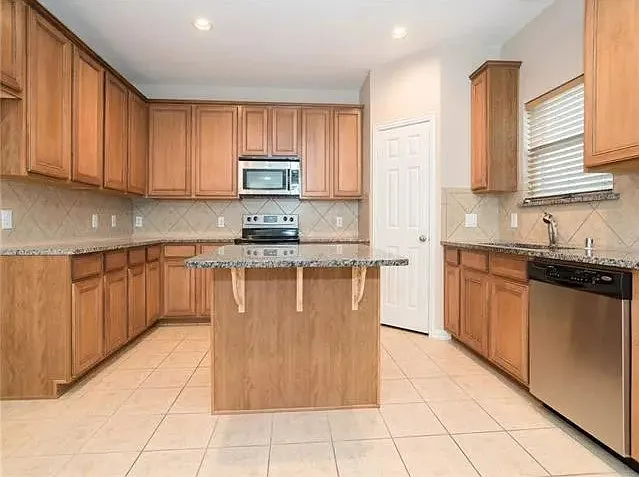 10328 Colfax Dr — Photo 3