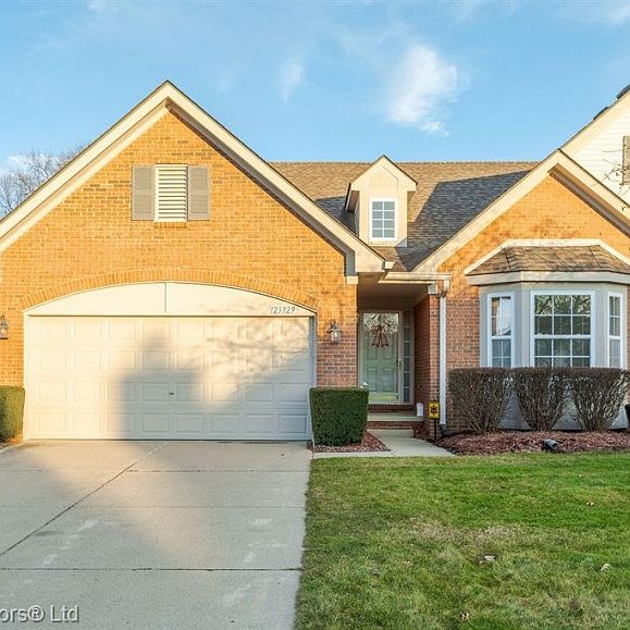 1st image of 23929 N Park Dr