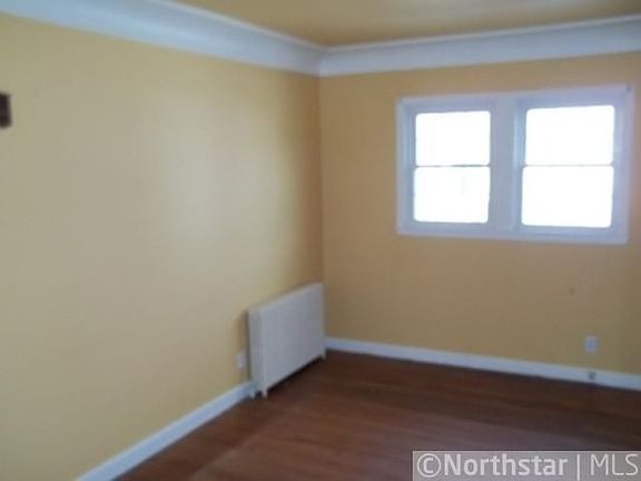 4th image of 401 W Brooks St