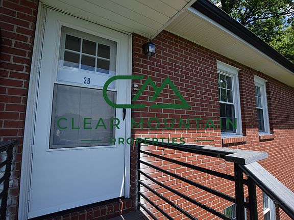 3rd image of 411 Hagood St #2B