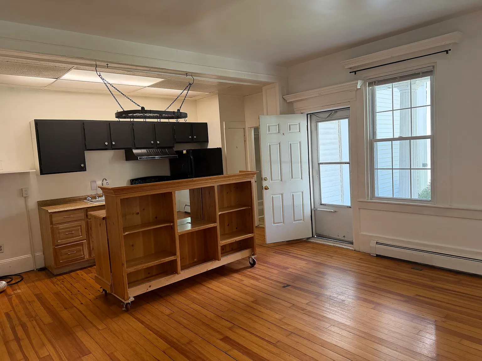 1 bed, 800 sqft, $1,395 — Photo 2