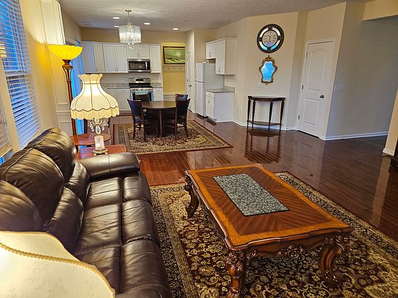 5th image of 17395 Woodshire Dr