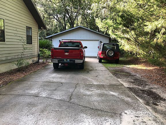 3rd image of 6951 NW 106th St