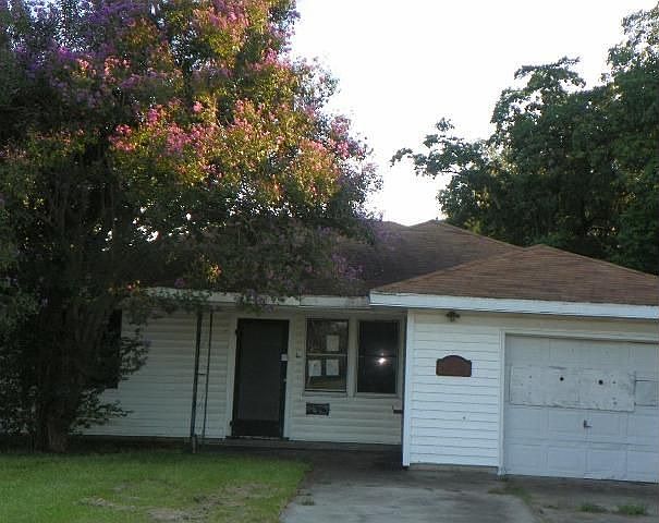 1st image of 4231 Eunice Ave