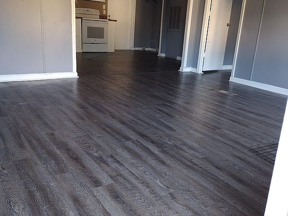 5th image of 3535 Roberts Ave