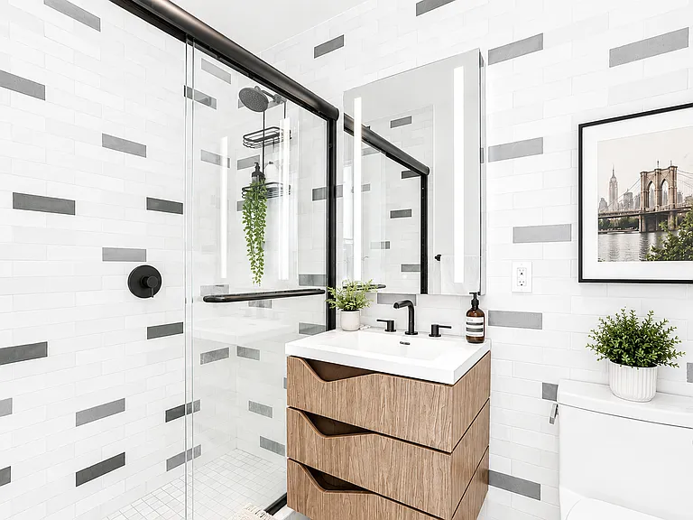 1510 Gates Ave #701 — Photo 9