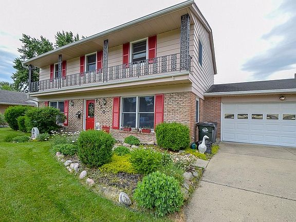 5th image of 1150 Crestview Dr