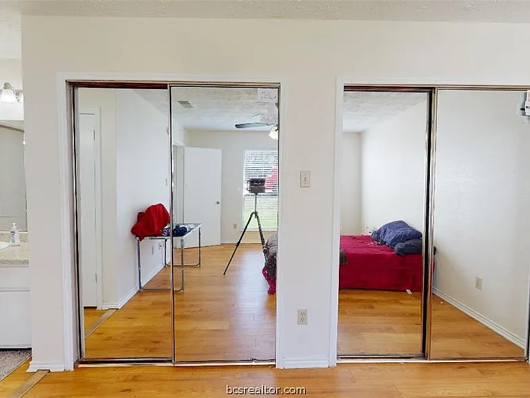 1005 Spring Loop #C — Photo 17