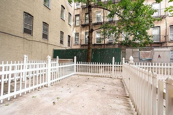 1st image of 311 E 61st St