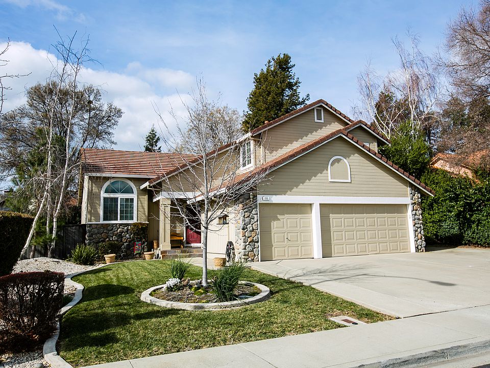1st image of 725 Dana Cir