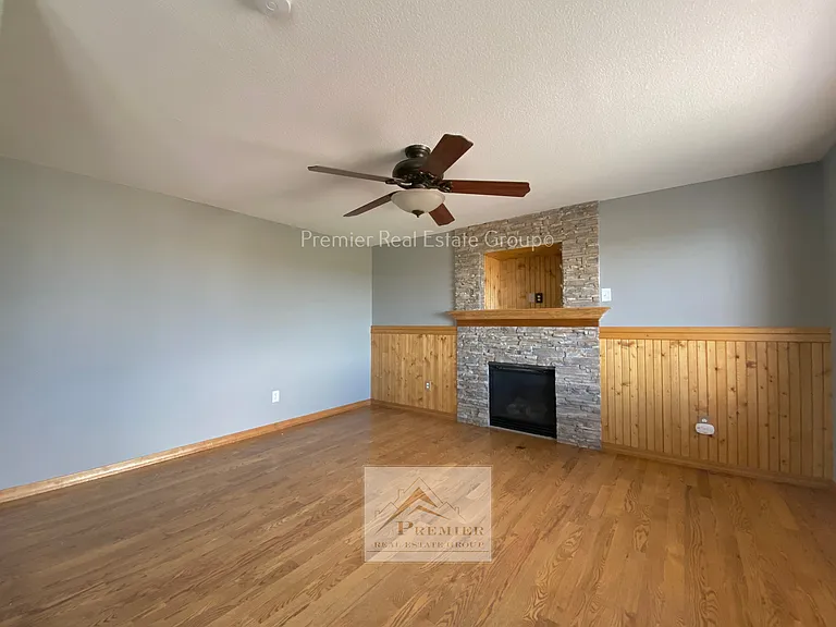 865 Winebrook Way — Photo 6