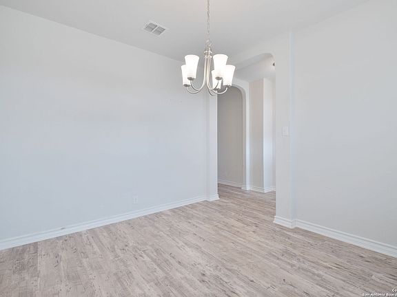 5th image of 15327 MCKAYS LARK