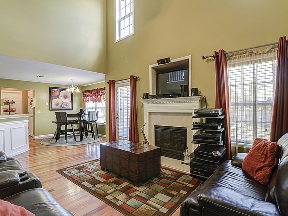 5th image of 3232 Shady Valley Ct