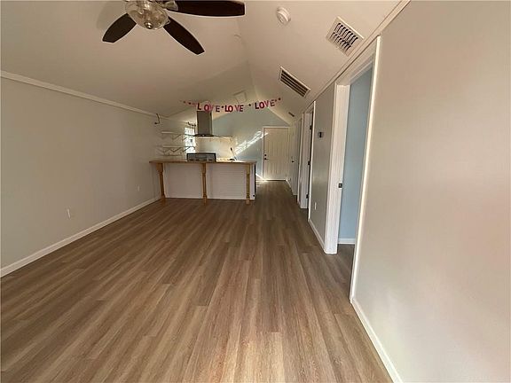 3rd image of 2806 Guadalupe St
