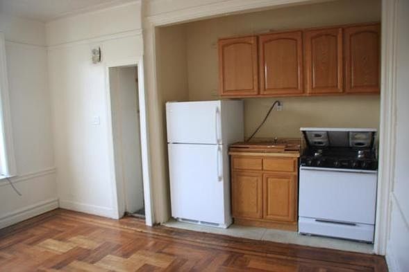 1st image of 557 Flatbush Ave
