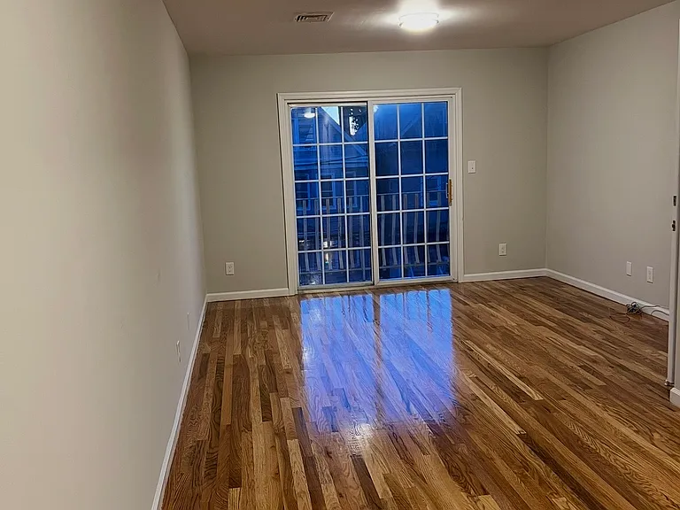 1029 Anna St #2 — Photo 9