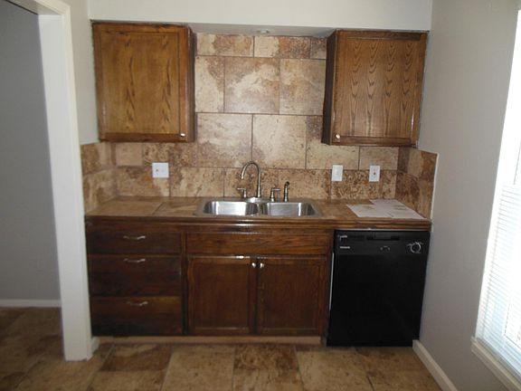 4th image of 8619 Countryshire Ln APT 3