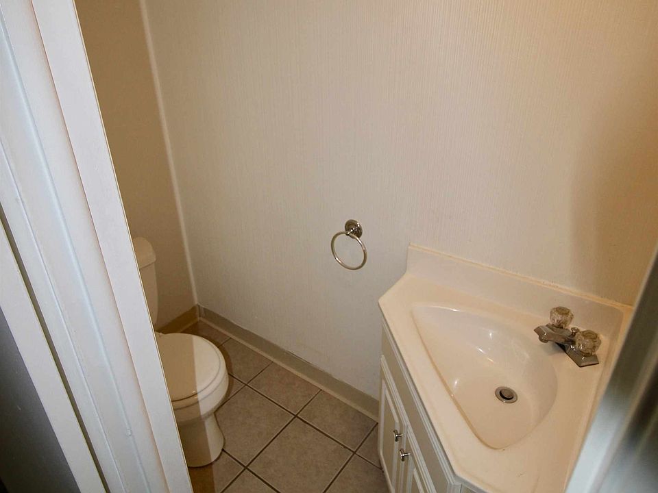 1st image of 4692 Charecote Ln APT H