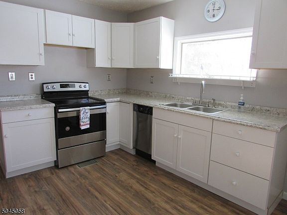 3rd image of 1 Avenue A