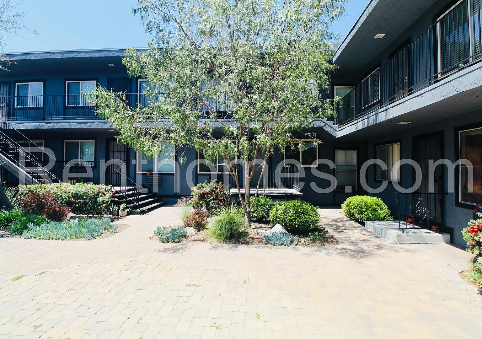 La Mesa, 8150 Lemon Ave #114, Gated Complex, Remodeled 2022, AC, Covered Parking. — Photo 2