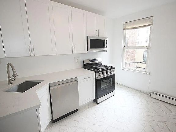 4th image of 218 Park Ave APT 2