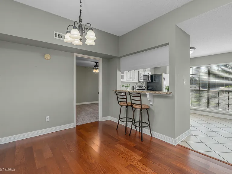3100 Fairfield Ave #7C — Photo 8