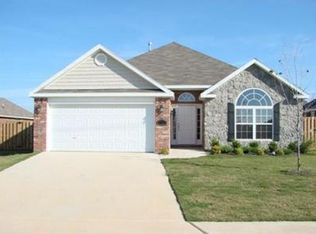 1048 Richards St, Pea Ridge, AR 72751