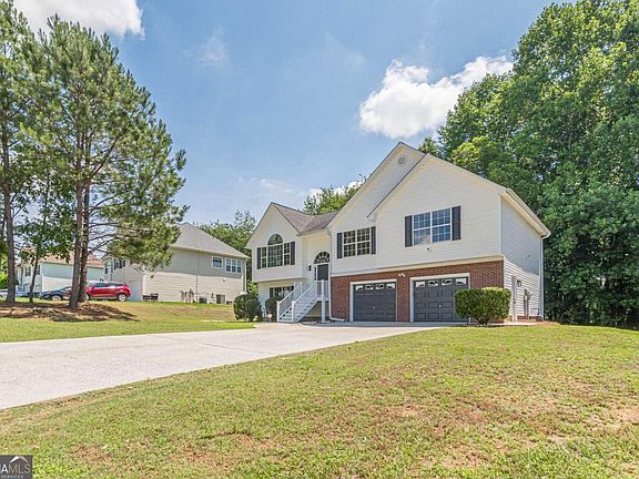 4th image of 133 Four Oaks Dr