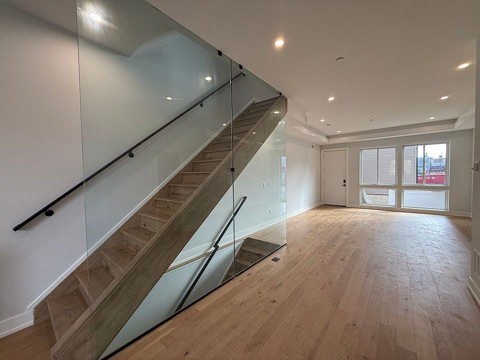 1st image of 3009 Gaul St #A
