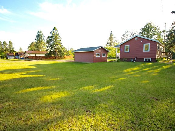 4th image of 15894 Edward Street