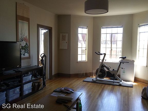 2nd image of 1332 Shattuck Ave APT 09