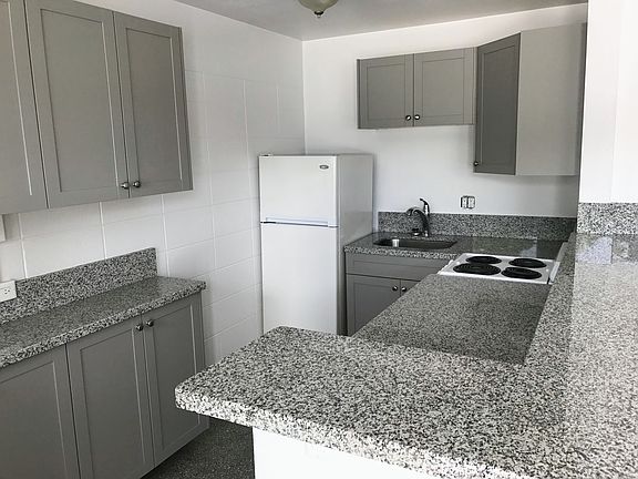 3rd image of 1228 18th Ave N APT 3