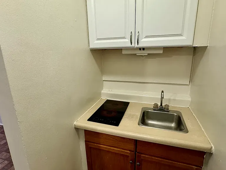 39 W 46th St #5R — Photo 3