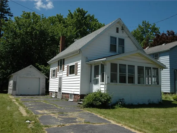 8 Denio St, Batavia, NY 14020