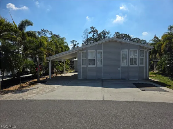 5881 Brightwood Dr, Fort Myers, FL 33905
