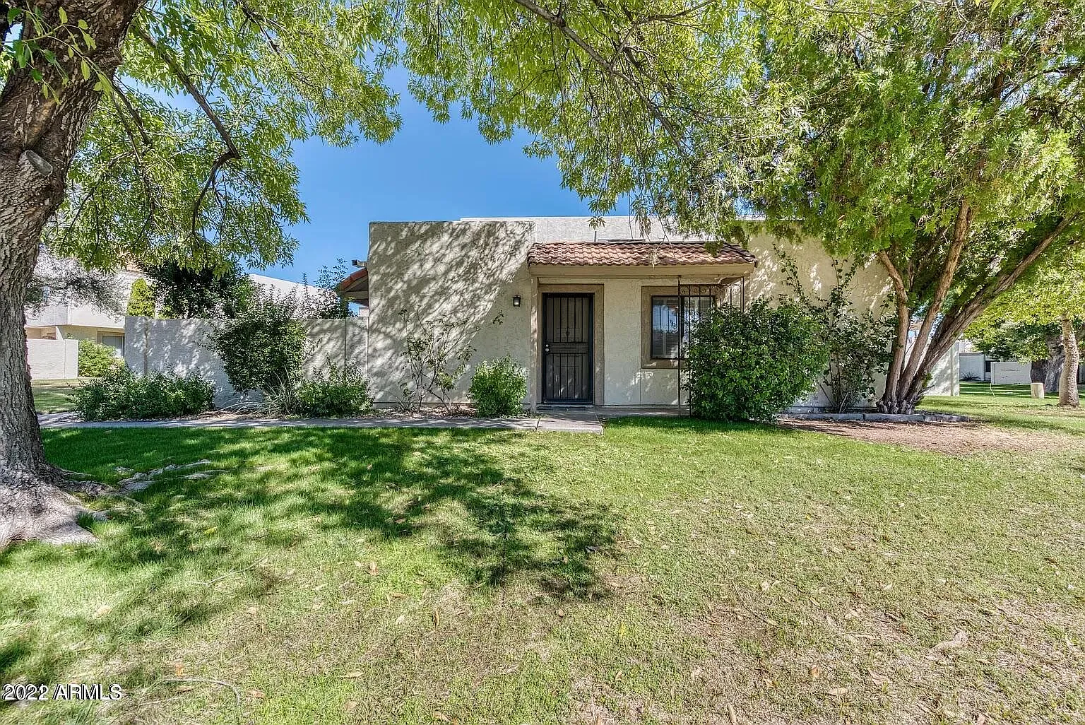 2 bed, 1.0 bath, 792 sqft, $1,950 — Photo 1