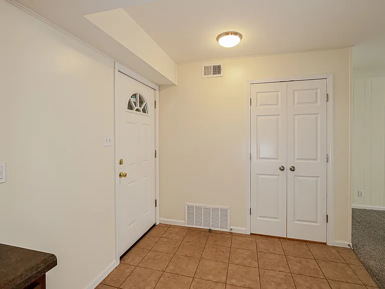 312 Olive St #202 — Photo 6