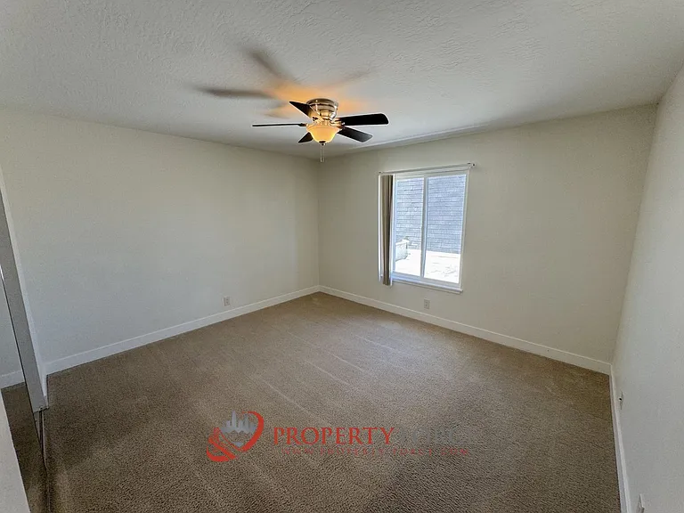 946 Tamarack Ln #9 — Photo 20